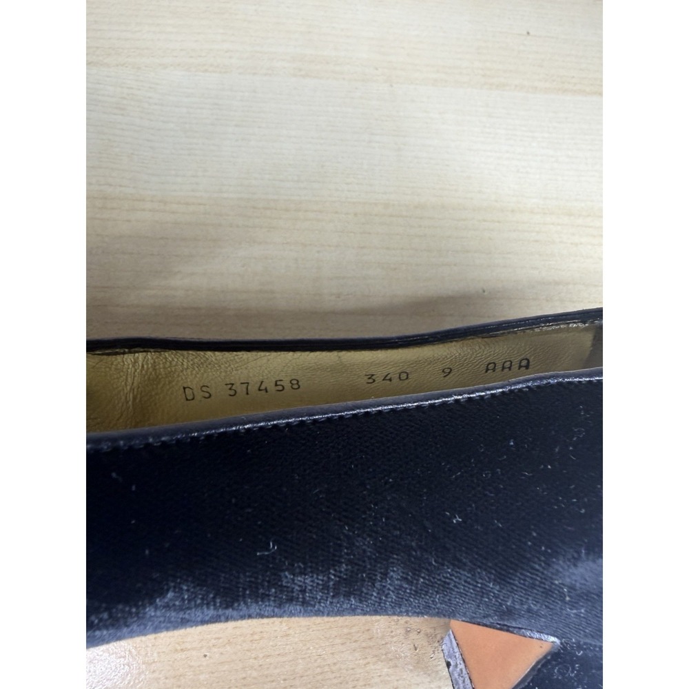 Salvatore Ferragamo Women's Black Velvet Flats Crystal Buckle Made In Italy Sz 9 - Picture 9 of 10